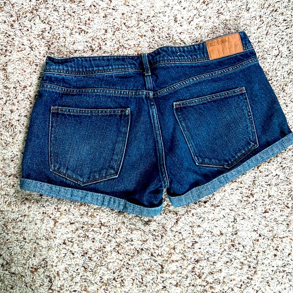 &Denim by H&M Low Rise Jean Shorts - Picture 2 of 3